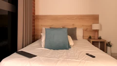 Dilarahkesh  online show from 02/01/25, 06:10