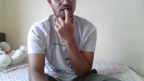 Snapshot of dilip_09 chatting on 01/26/25, 09:29 dilip_09 online show from 01/26/25, 09:29