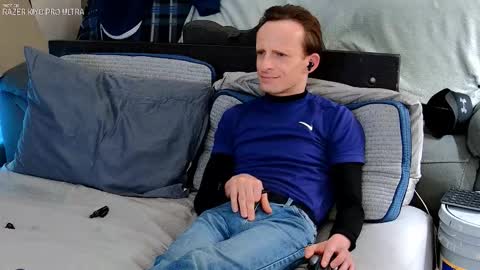 Dilldough405 online show from 01/12/26, 07:41