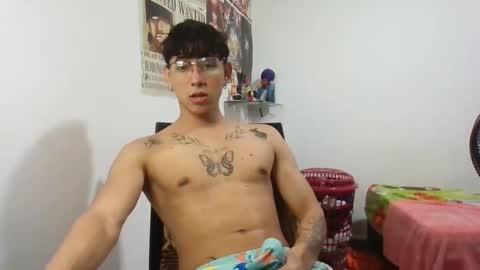 dillom420 online show from 01/15/25, 05:29