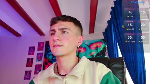 Snapshot of dimitri_bilak_ chatting on 02/06/25, 10:43 Julian Independent Model online show from 02/06/25, 10:43