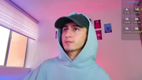 Julian Independent Model online show from 11/21/25, 10:19