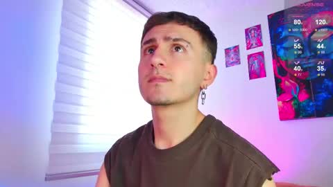 Julian Independent Model online show from 03/20/26, 10:47