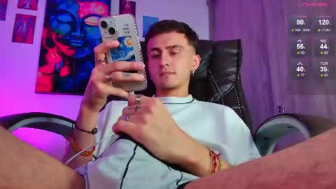 Julian Independent Model online show from 07/14/26, 02:05