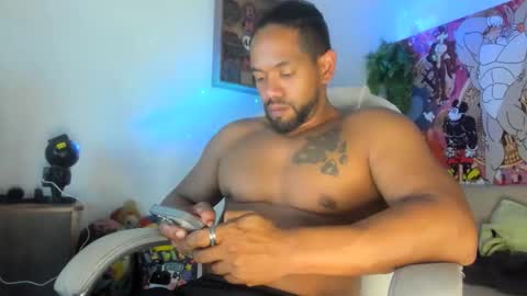 dimitry kyle mucle online show from 10/21/25, 11:38