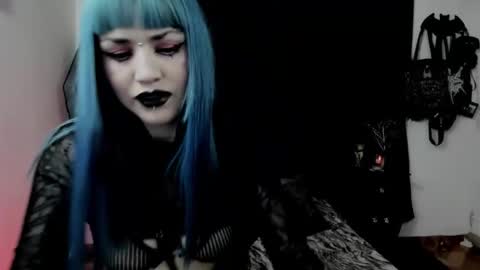 dimmuanddarkness online show from 03/18/26, 07:44