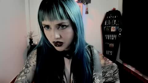 Snapshot of dimmuanddarkness chatting on 04/30/26, 10:10 dimmuanddarkness online show from 04/30/26, 10:10