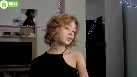 Dina online show from 12/23/24, 08:22