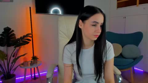 Dina   Fox online show from 04/11/26, 01:04