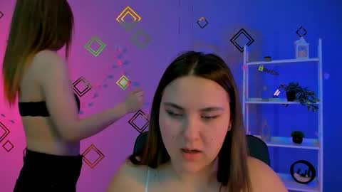 dina_bloom online show from 04/05/26, 07:00