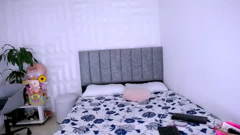 DINA online show from 01/10/25, 03:58