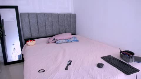 DINA online show from 11/16/25, 08:58