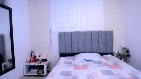 DINA online show from 02/21/26, 07:04