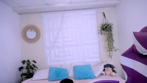 Snapshot of dina_mcry chatting on 05/11/26, 03:07 DINA online show from 05/11/26, 03:07