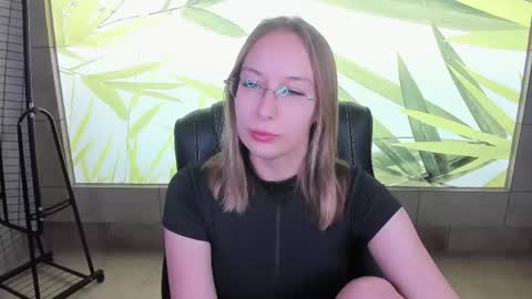 Dina online show from 03/20/26, 04:01