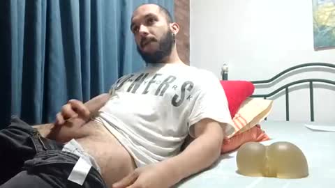 Snapshot of dinchtcams chatting on 06/27/26, 06:07 Dincht online show from 06/27/26, 06:07