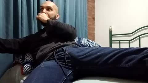 Snapshot of dinchtcams chatting on 07/07/26, 05:54 Dincht online show from 07/07/26, 05:54