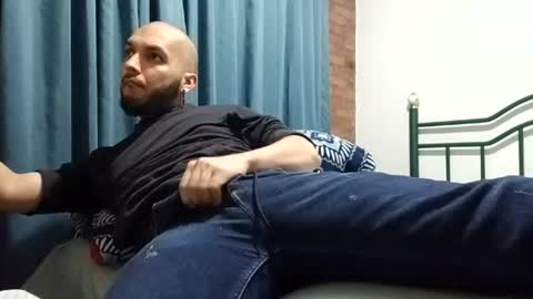 Snapshot of dinchtcams chatting on 07/07/26, 06:47 Dincht online show from 07/07/26, 06:47