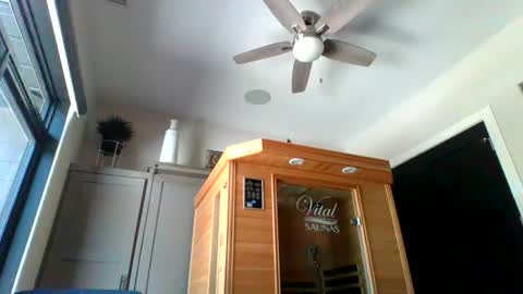 dinger524678 online show from 06/19/26, 06:45