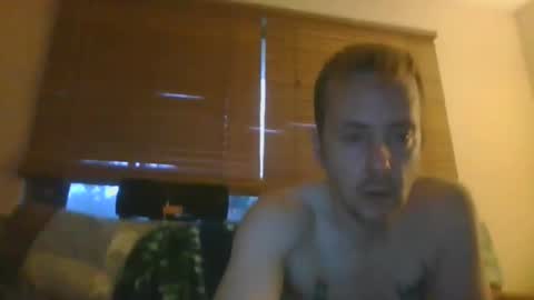 Snapshot of dingleberryjonesmagee chatting on 04/17/26, 11:19 dingleberryjonesmagee online show from 04/17/26, 11:19