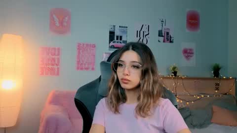 Sara Connor online show from 02/02/26, 12:48