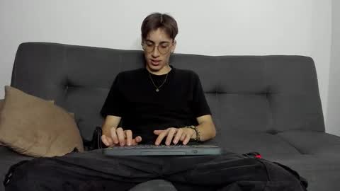 Dio online show from 11/29/25, 01:25