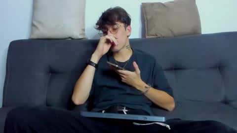 Dio online show from 12/20/25, 12:34