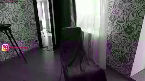 Diodora Magenta online show from 04/15/26, 01:07