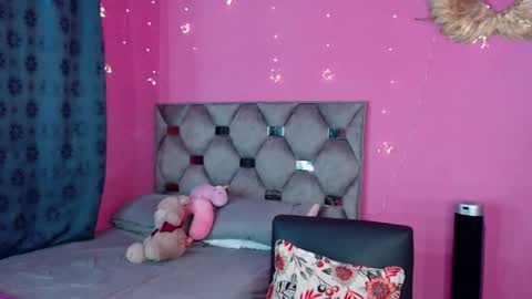 Snapshot of dione_sexyy chatting on 12/23/24, 06:33 IG dionemontecarlo19 online show from 12/23/24, 06:33