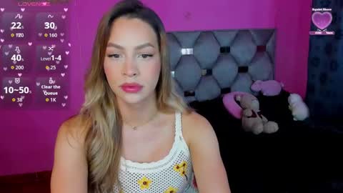 Snapshot of dione_sexyy chatting on 10/01/25, 02:17 IG dionemontecarlo19 online show from 10/01/25, 02:17