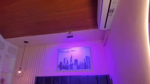 Snapshot of diosa_cristal chatting on 06/18/26, 04:24 Cristal online show from 06/18/26, 04:24