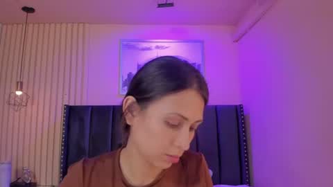 Snapshot of diosa_cristal chatting on 07/15/26, 02:17 Cristal online show from 07/15/26, 02:17