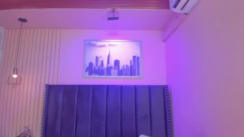 Snapshot of diosa_cristal chatting on 07/23/26, 03:15 Cristal online show from 07/23/26, 03:15