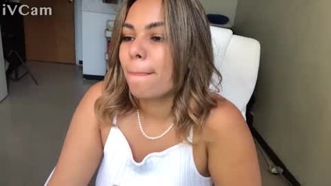 diosadeluniverso_ online show from 10/29/25, 09:27