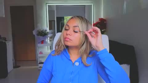 diosadeluniverso_ online show from 02/10/26, 12:31