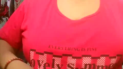 dipa2345 online show from 10/08/25, 04:32