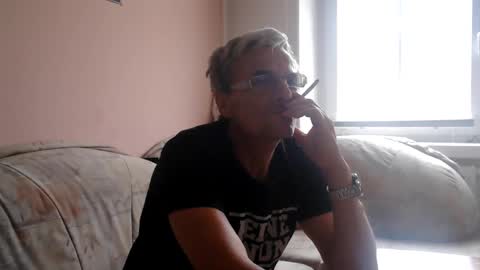 Snapshot of dirk6873 chatting on 06/05/26, 09:26 Adam Carla online show from 06/05/26, 09:26