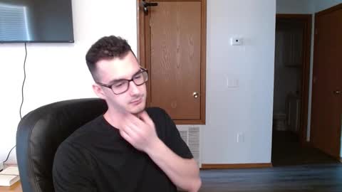 Dirk Diggler online show from 02/28/25, 09:33