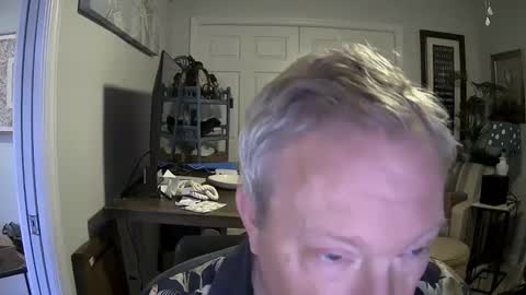 Snapshot of dirkpitt223 chatting on 01/11/25, 08:21 DirtkPitt Fun guy working online show from 01/11/25, 08:21