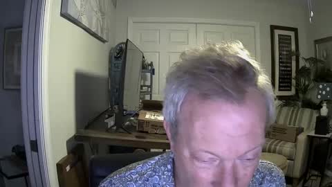 Snapshot of dirkpitt223 chatting on 01/21/25, 04:54 DirtkPitt Fun guy working online show from 01/21/25, 04:54