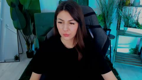 Snapshot of dirosee chatting on 07/16/26, 04:40 Di online show from 07/16/26, 04:40