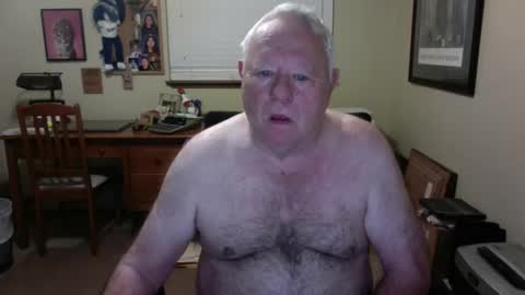 dirtrider195080438 online show from 04/14/26, 01:06