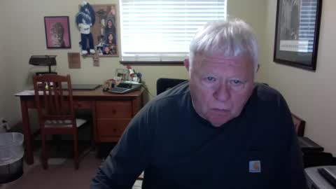 dirtrider195080438 online show from 04/21/26, 06:12