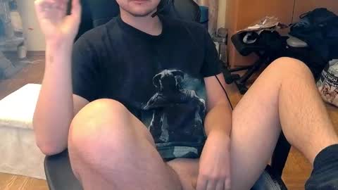 Snapshot of dirty_fun_boy chatting on 12/04/24, 08:12 dirty_fun_boy online show from 12/04/24, 08:12