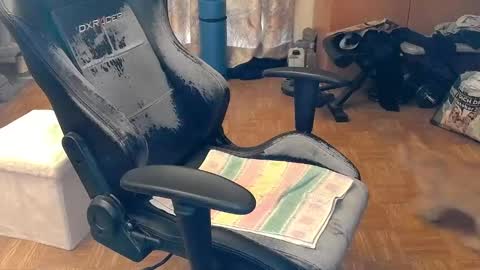 Snapshot of dirty_fun_boy chatting on 12/06/24, 12:05 dirty_fun_boy online show from 12/06/24, 12:05