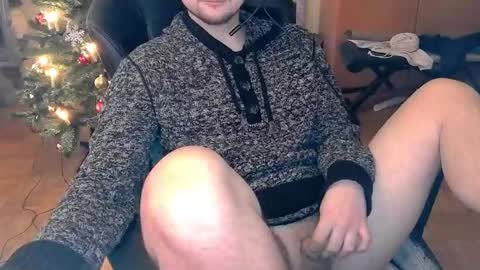 Snapshot of dirty_fun_boy chatting on 12/27/24, 09:06 dirty_fun_boy online show from 12/27/24, 09:06