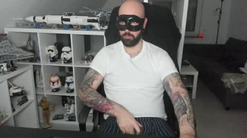 Robert online show from 12/15/24, 01:24