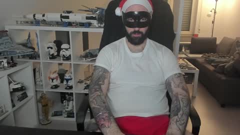 Robert online show from 12/25/24, 02:35