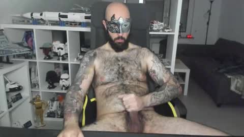 Robert online show from 10/22/25, 05:02