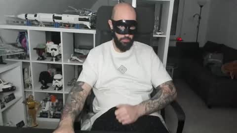 Robert online show from 11/06/25, 04:41